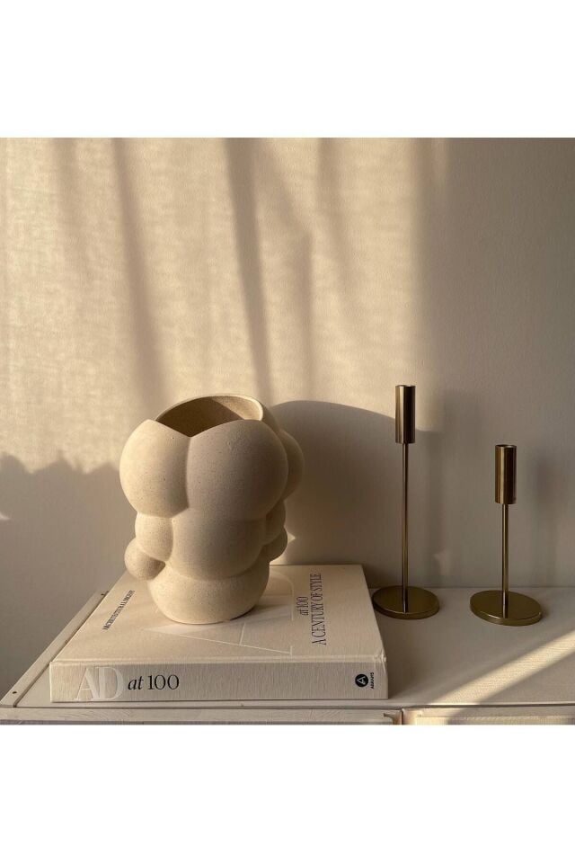 Krem Organik Şekilli Vazo