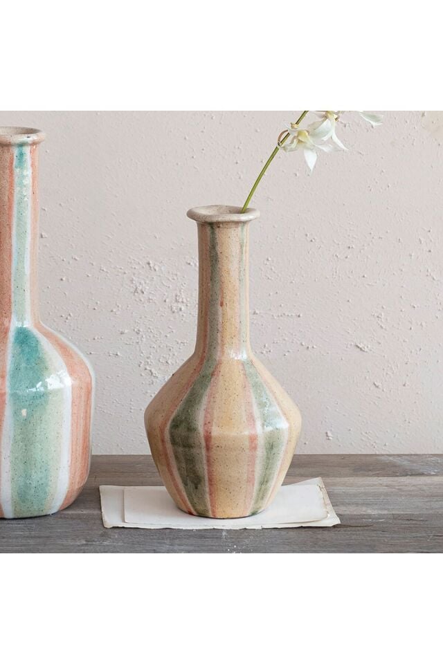 Hand-Painted Terracotta Vazo