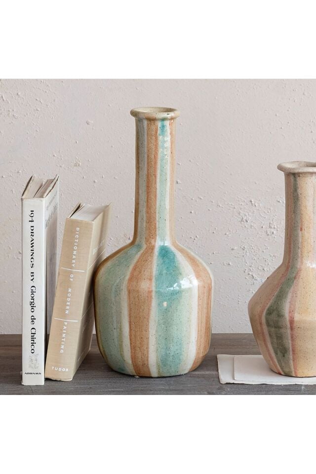 Hand-Painted Terracotta Vazo